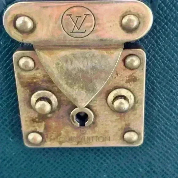 LOUIS VUITTON Taiga Pilot Case Oural Green Leather Vintage Oural Briefcase - Picture 13 of 16